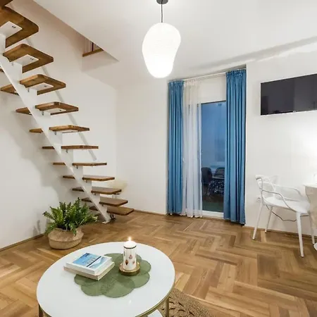 Apartament Cozy 1br Near Opera & Gozsdu With Terrace Budapesta