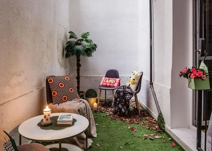 Apartament Cozy 1br Near Opera & Gozsdu With Terrace Budapesta